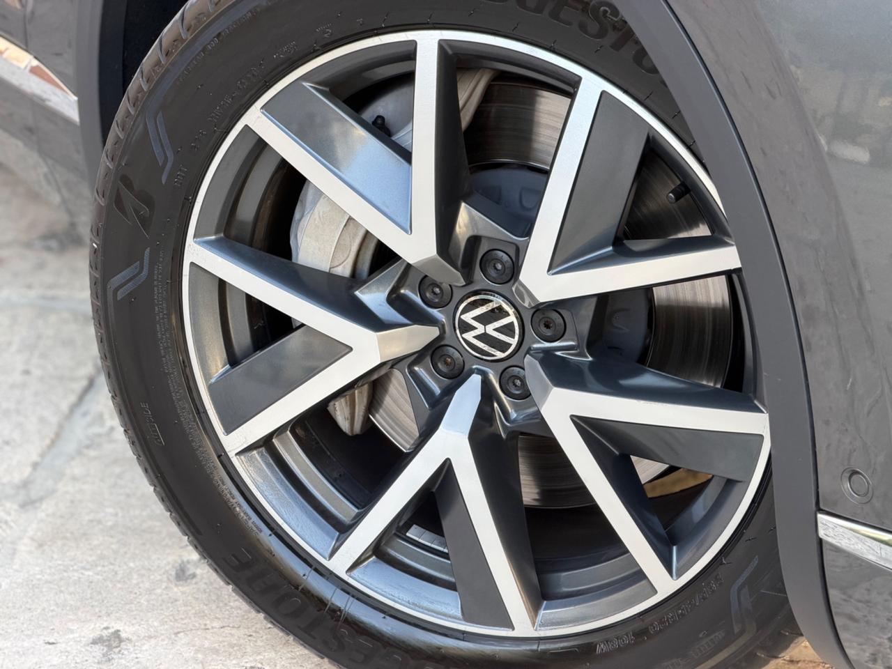 VOLKSWAGEN TOUAREG 3.0 V6 EHYBRID 340 CV PLUG-IN HYBRID