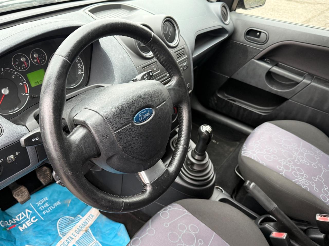 Ford Fiesta 1.2 16V 5p. Ghia