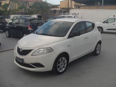 Lancia Ypsilon 1.2 69 CV 5 porte Gold - 2016