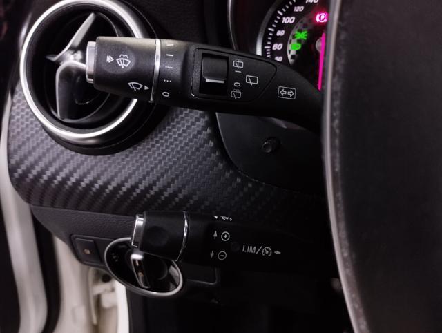 MERCEDES-BENZ A 200 d Auto 4Matic Premium CATENA DISTRIBUZIONE NUOVA