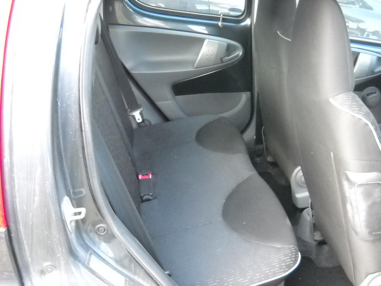 Peugeot 107 1.0 68CV 5p. Plaisir