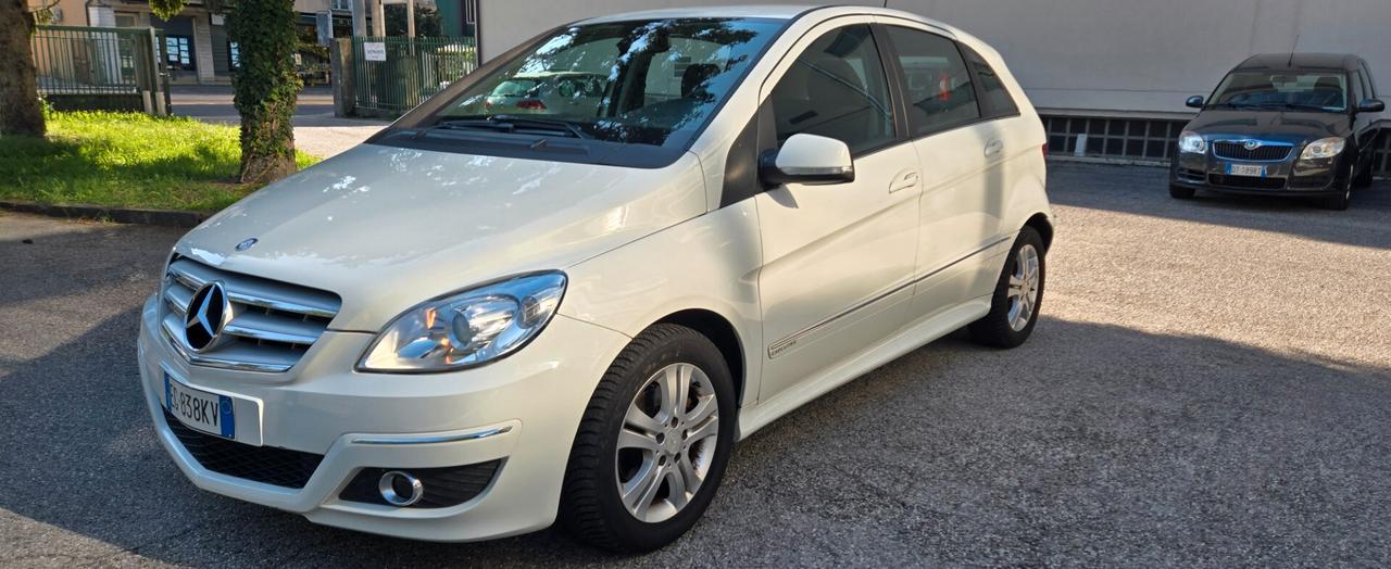 Mercedes-benz B 200 CDI Premium