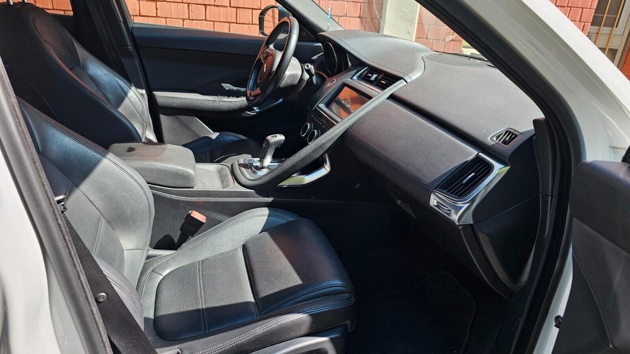 Jaguar E-Pace 2.0D 150 CV AWD aut. R-Dynamic