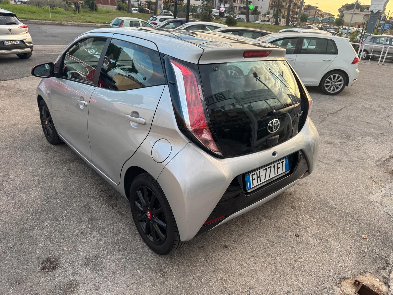 Toyota Aygo 1.0 BENZ 2017