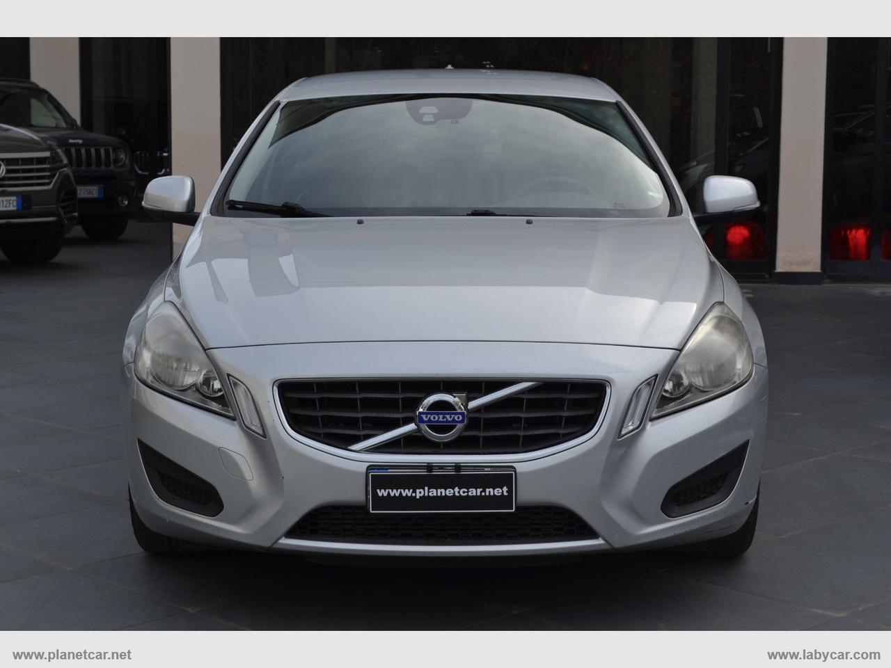 VOLVO S60 D3 Momentum