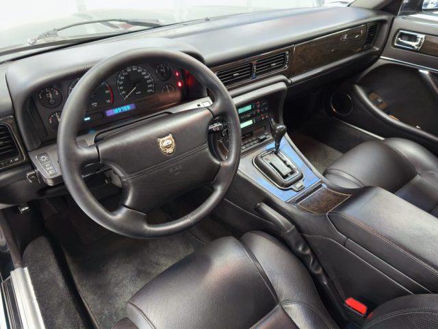 JAGUAR XJ6 4.0 cat Sport
