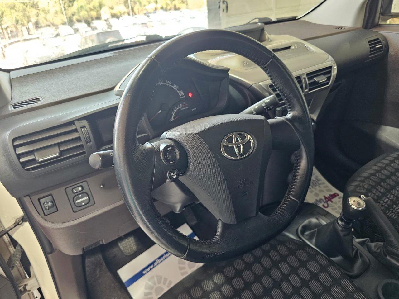 Toyota iQ 1.0 Sol