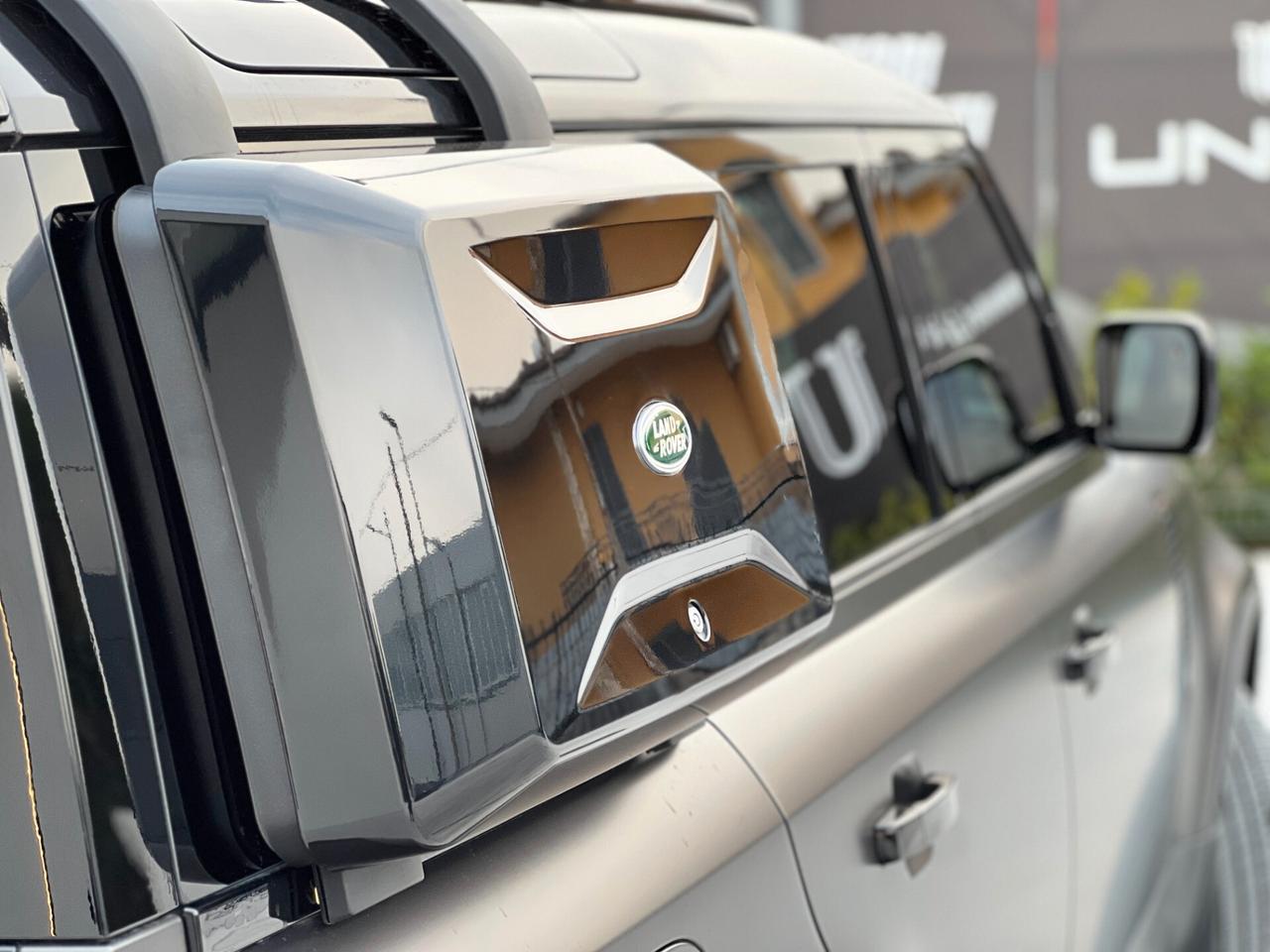 Land Rover Defender 110 3.0D I6 300 CV AWD Auto X-Dynamic HSE