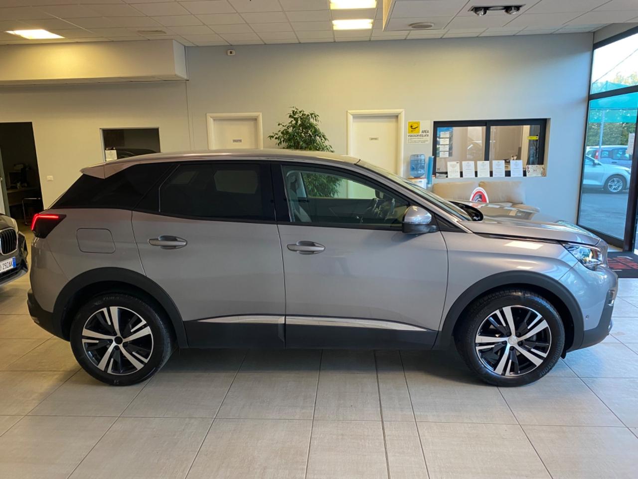 Peugeot 3008 ALLURE 1.5 130 Cv EAT8 Led EURO 6D Garantita