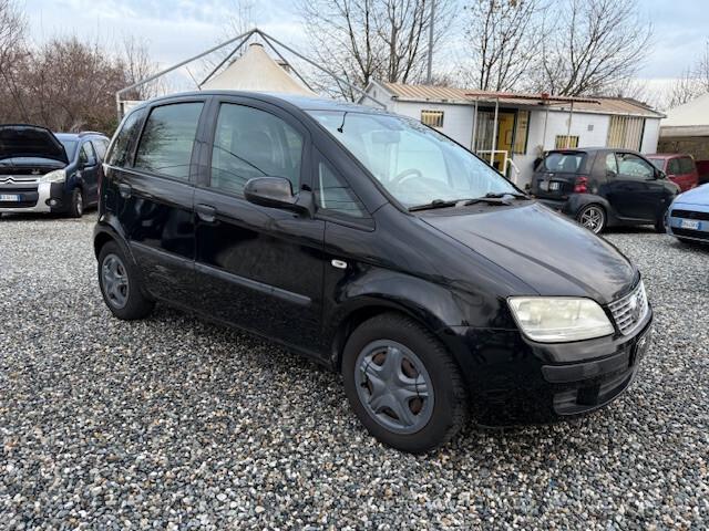 Fiat Idea 1.2 16V BlackLabel