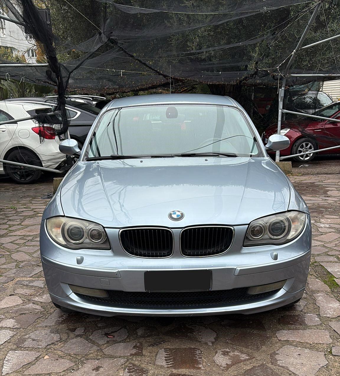 Bmw 118d 5 porte Futura
