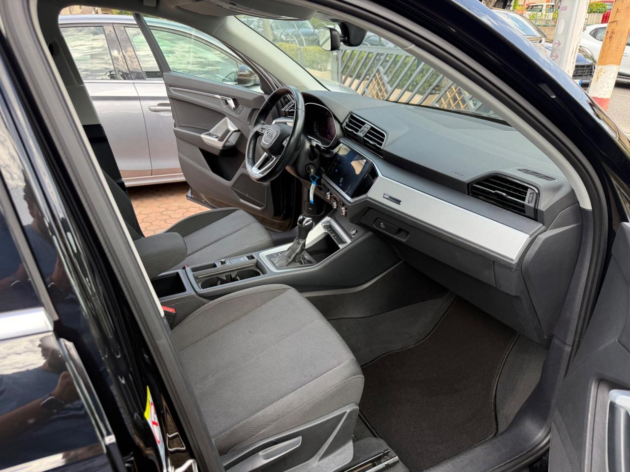 Audi Q3 35 TDI S tronic Business Advanced