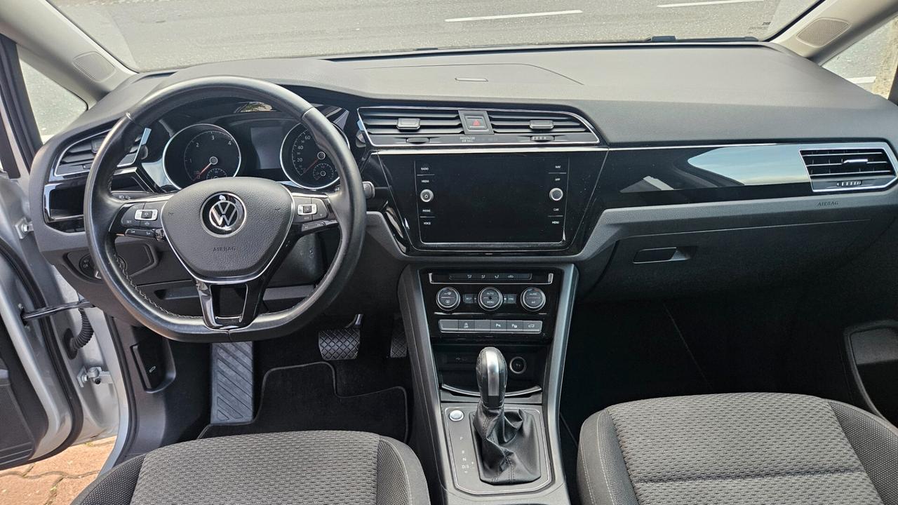 Volkswagen Touran 2.0 tdi 115cv dsg 7 POSTI-ACC-NAVY-CARPLAY