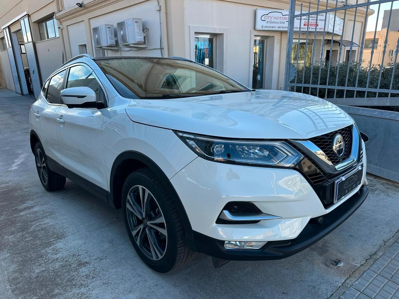 Nissan Qashqai 1.2 DIG-T N-Connecta