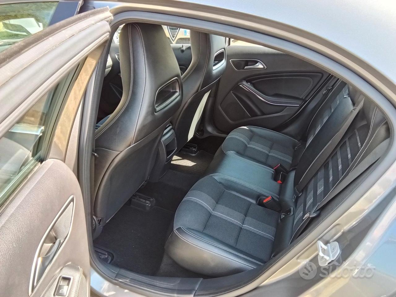 Mercedes A180 AMG line