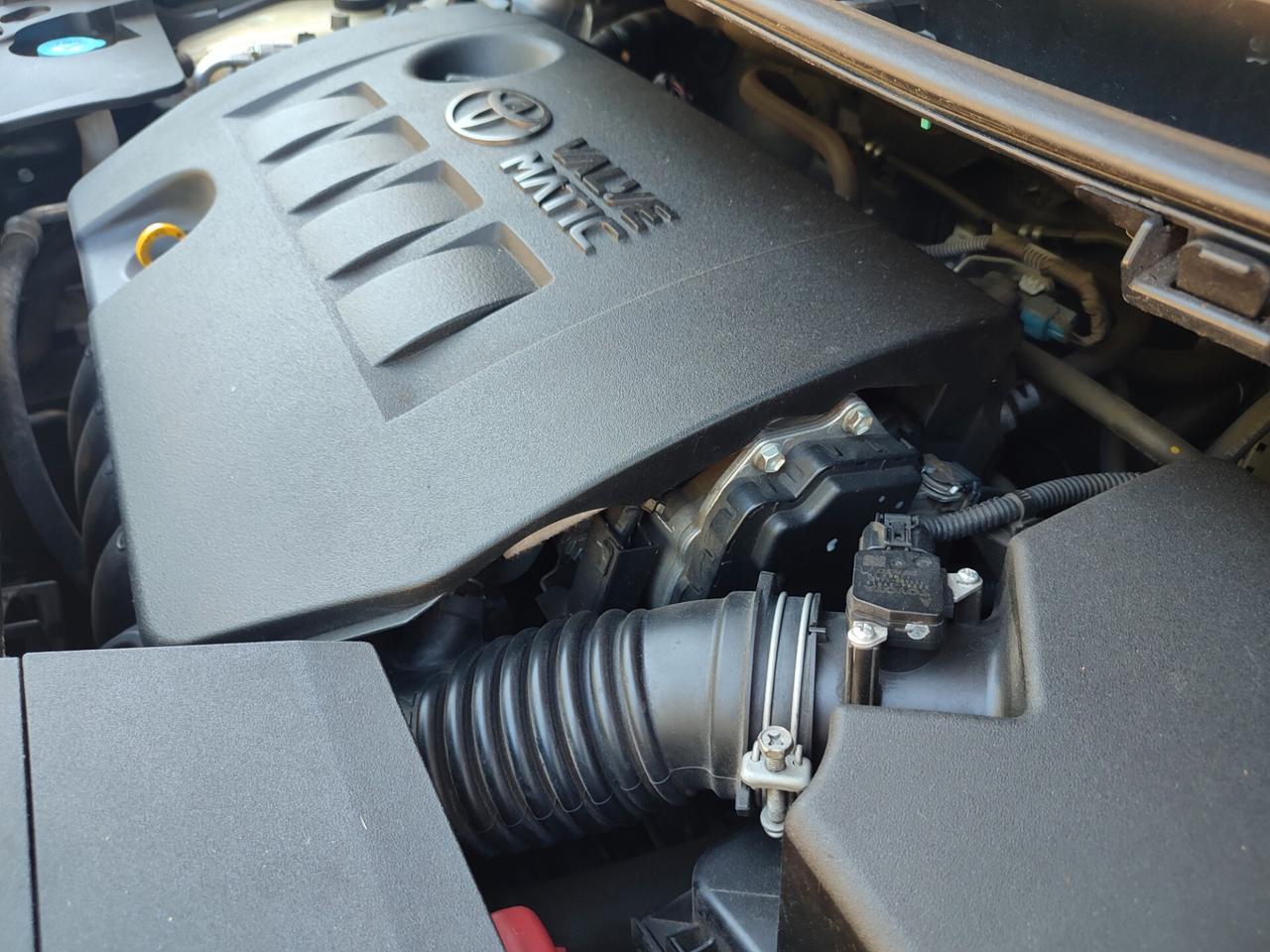 TOYOTA AURIS 1.6BENZINA POCHI KM COME NUOVA STUPENDA