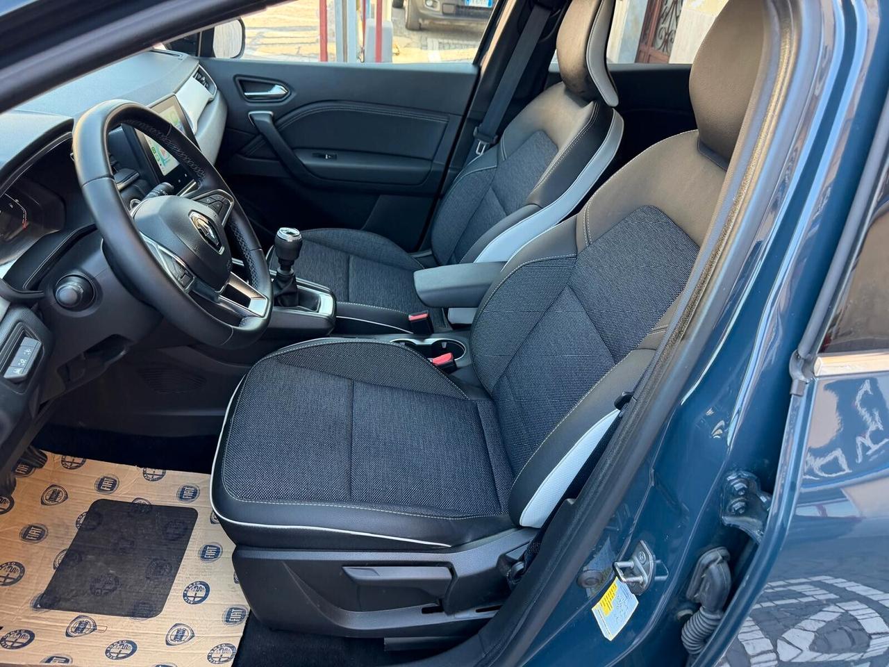 CAPTUR 1.0 GPL DI SERIE 100cv Techno UNICA!