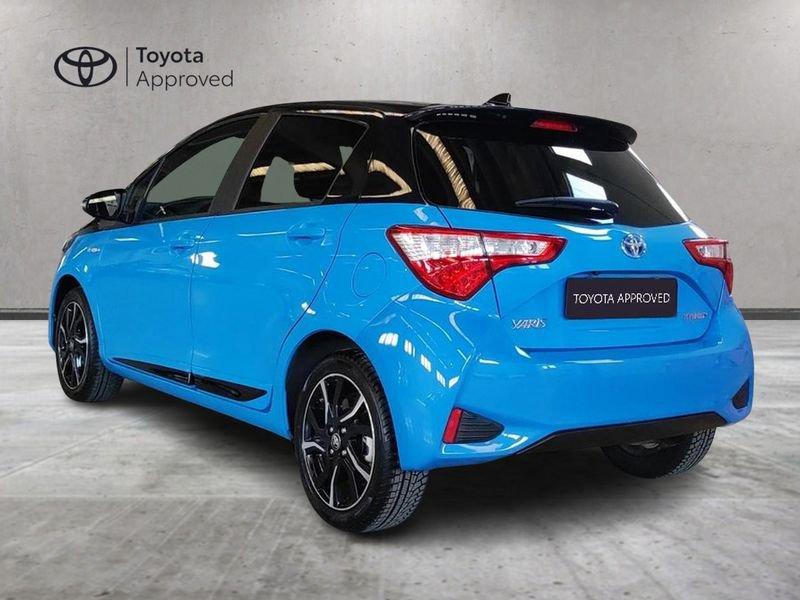 Toyota Yaris Hybrid Yaris 1.5 Hybrid 5 porte Trend "Cyan Edition"