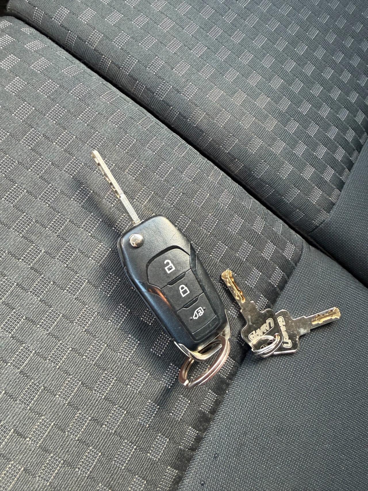 Ford Transit Connect 210 1.5 TDCi 100CV PL Furgone 3 POSTI PASSO LUNGO