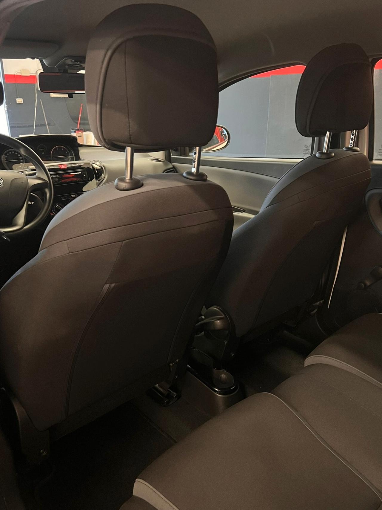 Lancia Ypsilon 1.3 MJT 16V 95 CV 5 porte S&S Platinum