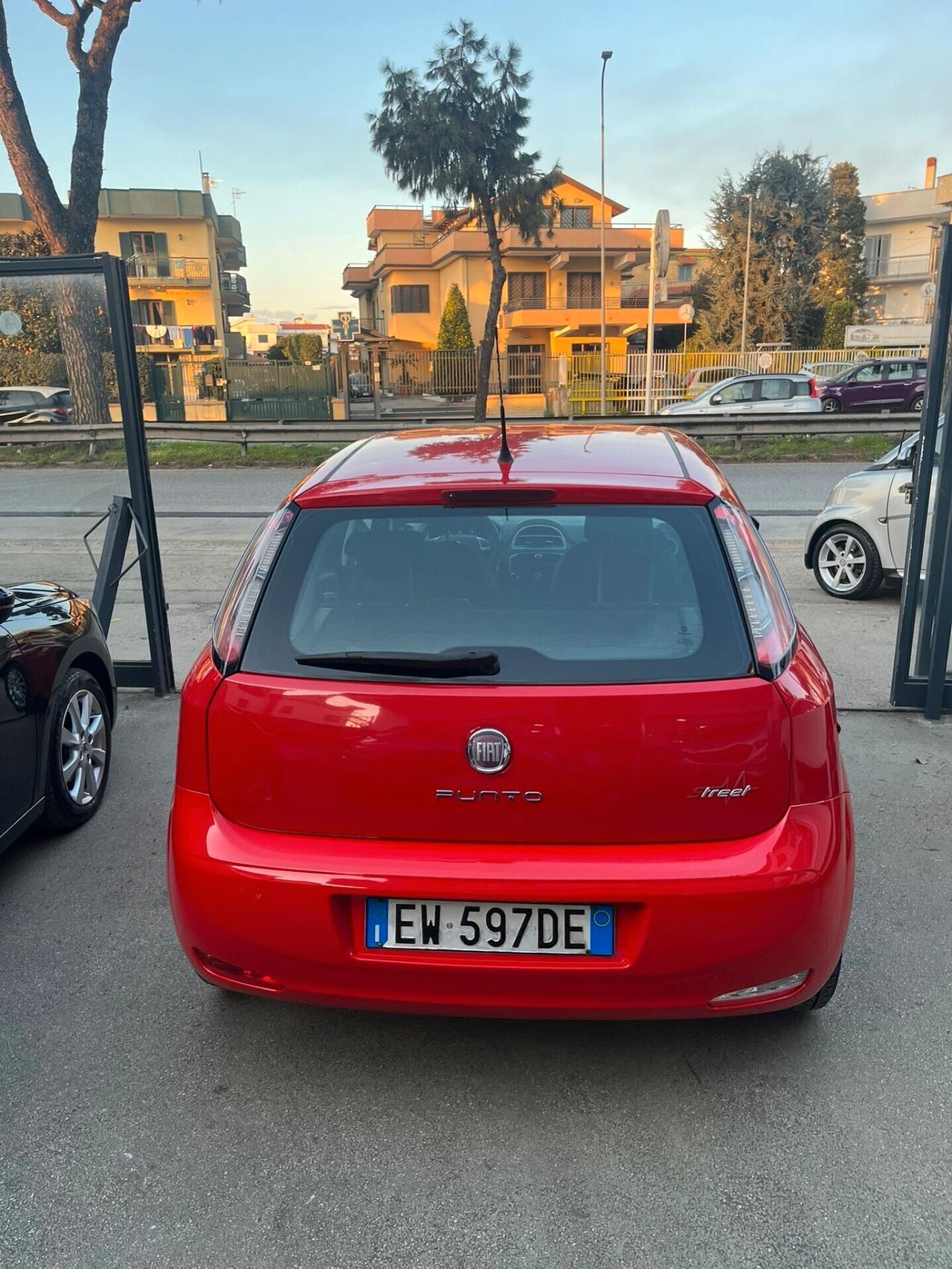 Fiat Punto 1.3 MJT II 75 CV 5 porte Street