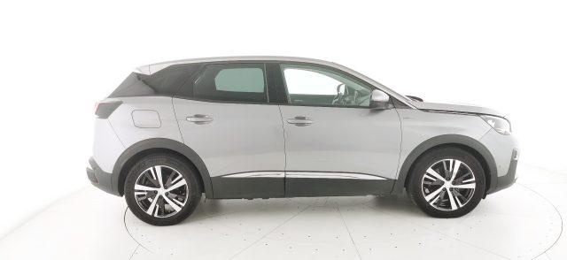 PEUGEOT 3008 Hybrid 225 e-EAT8 Allure