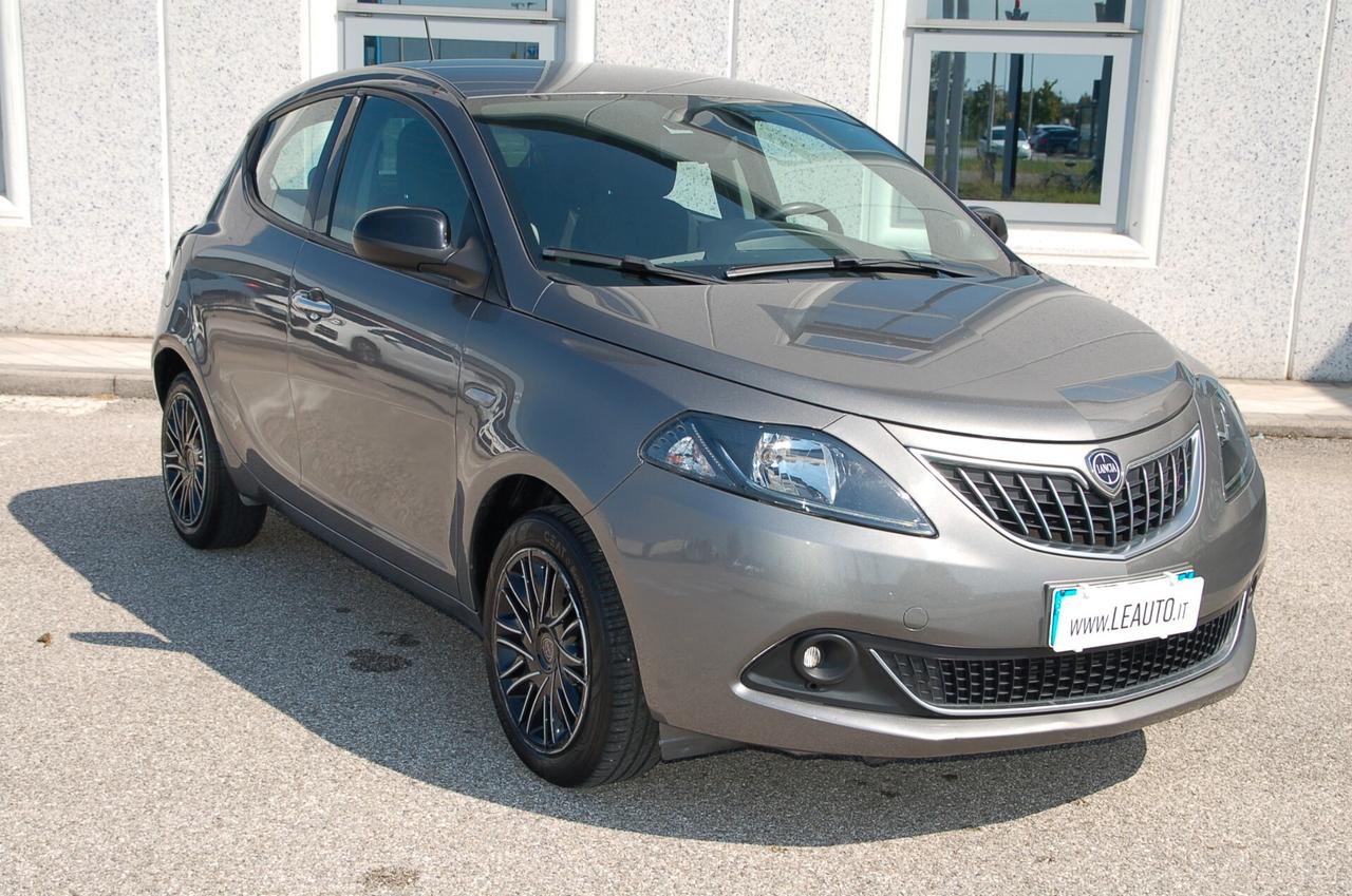Lancia Ypsilon 1.0 FireFly 5 porte S&S Hybrid Gold Plus