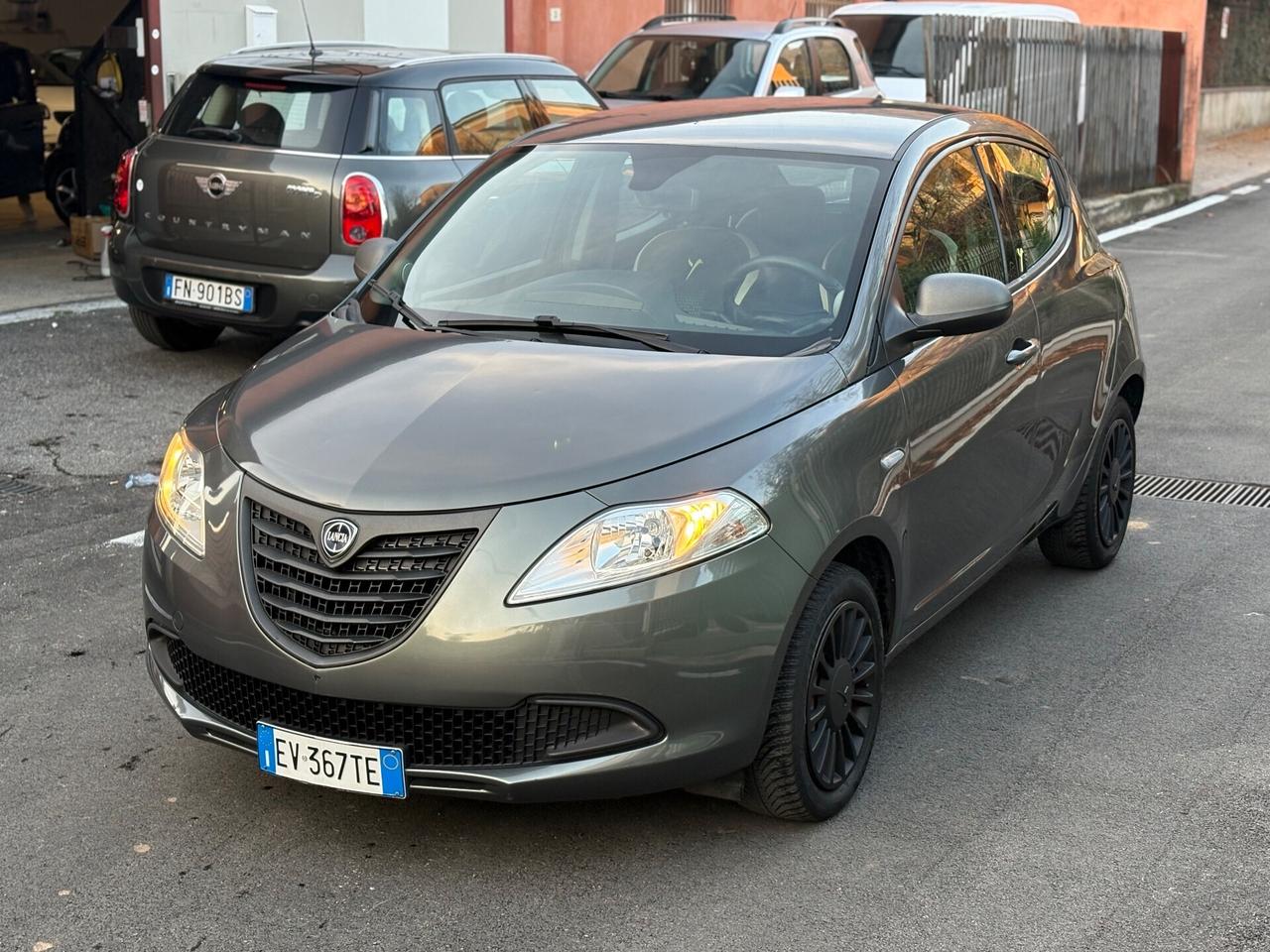 Lancia Ypsilon 1.2 BENZINA 2014 NEOPATENTATI