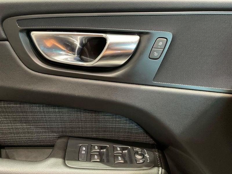 Volvo XC60 2.0 b4 Core auto