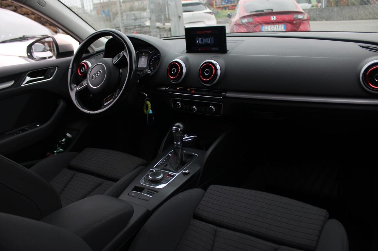 Audi A3 SPB 1.6 TDI clean diesel S tronic Ambition