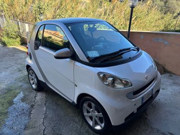 Smart ForTwo 1000 52 kW MHD coupé pure