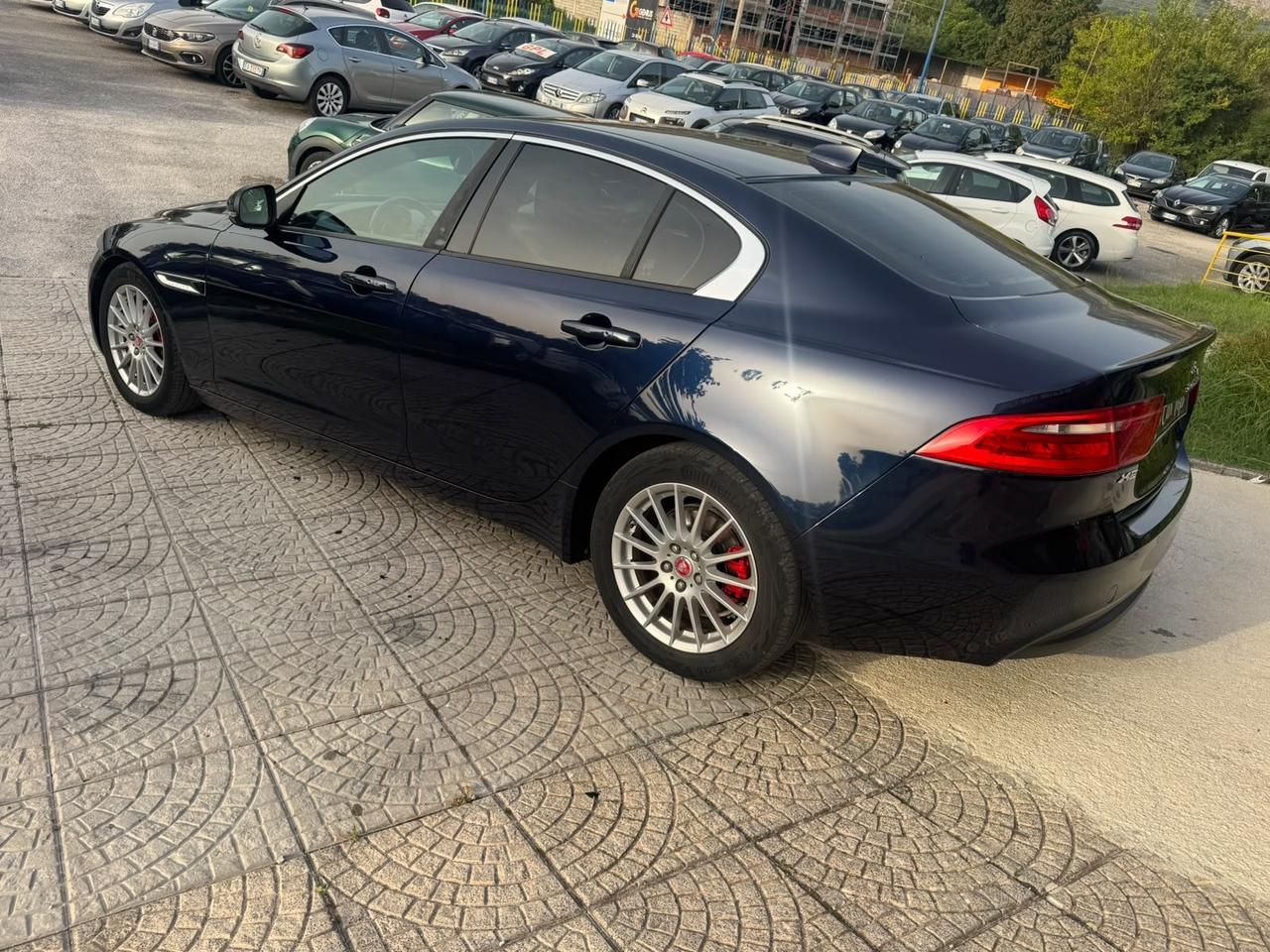 Jaguar XE garantita 12 mesi perfetta