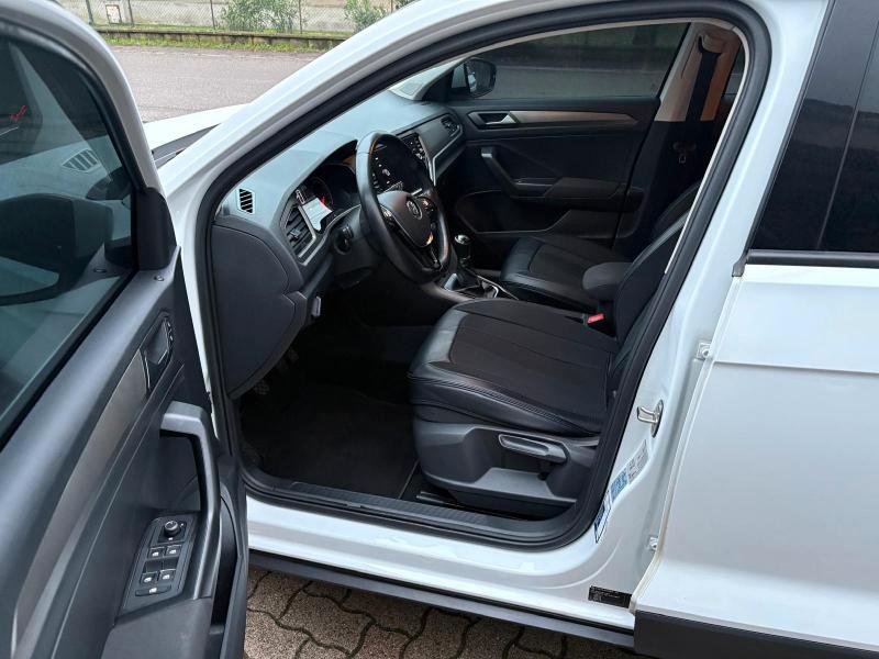 Volkswagen T-Roc 1.6 tdi Business OK NEOPATENTATO