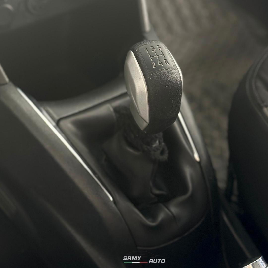 Peugeot 208 1.4 HDi 68 CV 5 porte Access
