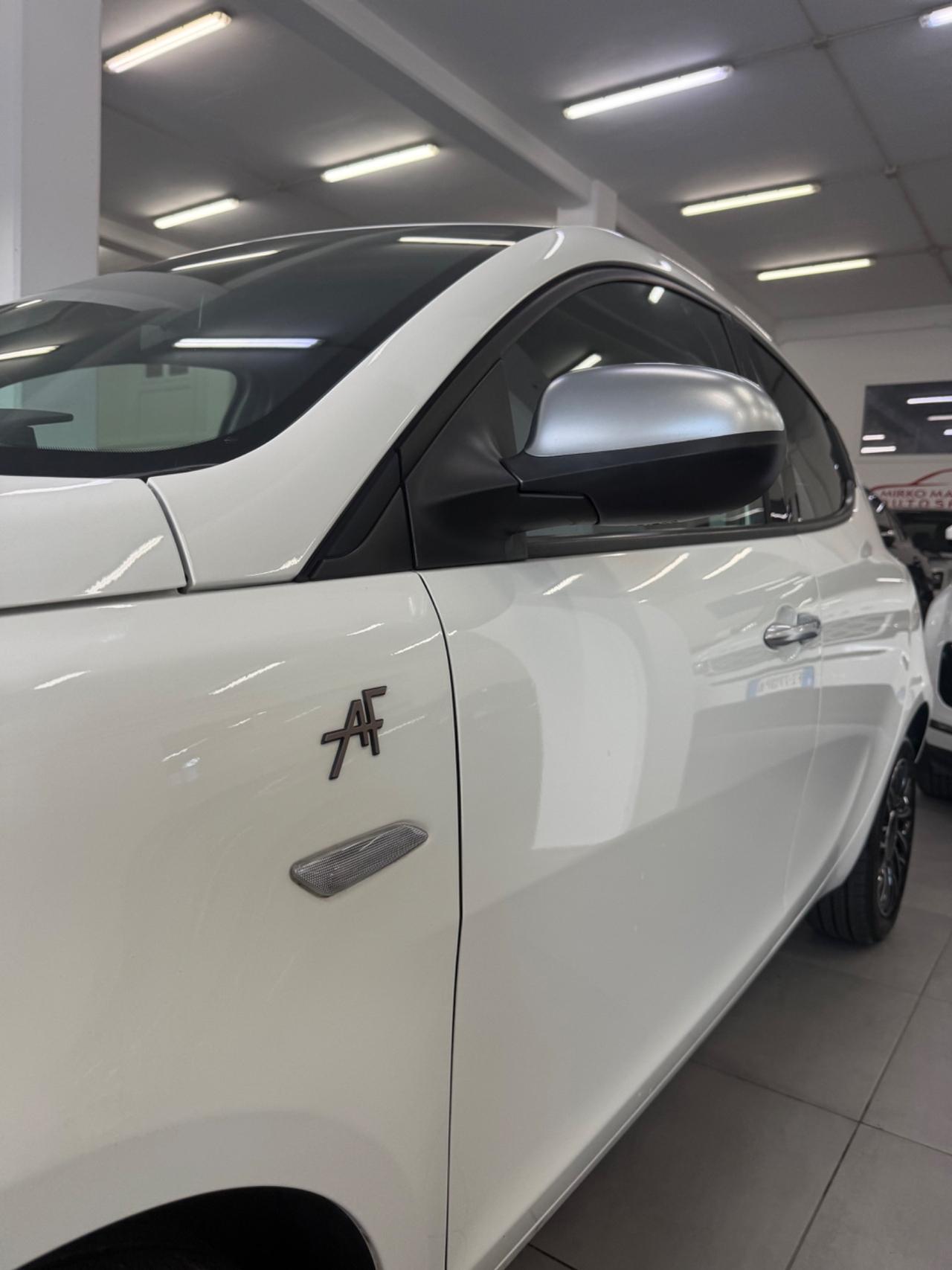 Lancia Ypsilon 1.0 Alberta Ferretti FINANZIABILE