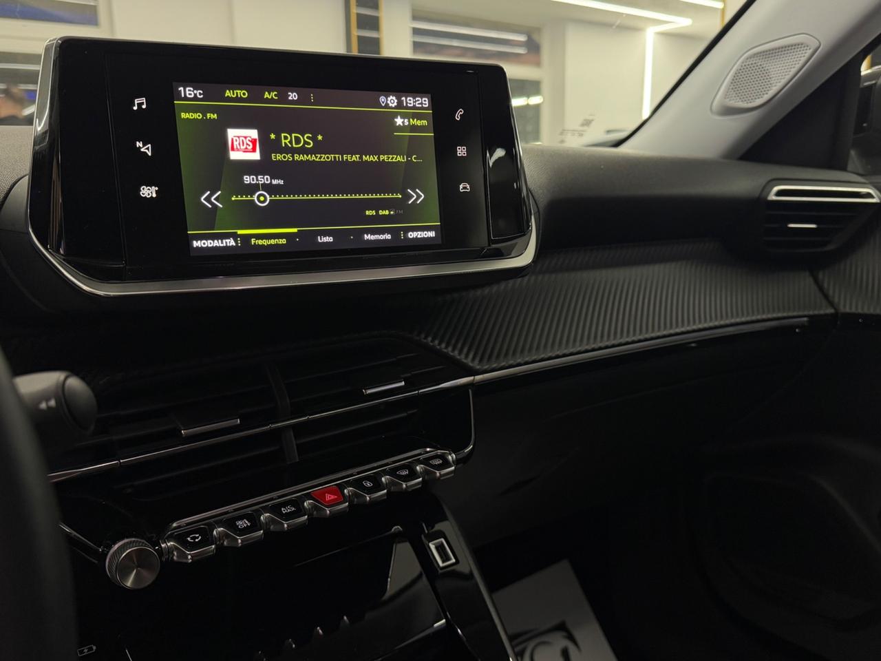 Peugeot 2008 BlueHDi 130CvEAT8 Allure Pack