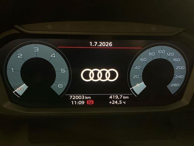 AUDI Q3 35 2.0 tdi Business Advanced s-tronic