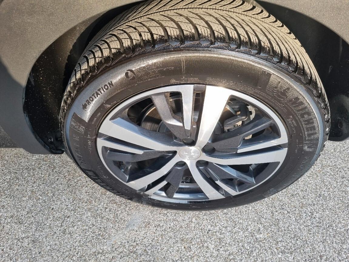 Peugeot 3008 BlueHDi 130 S&S Allure