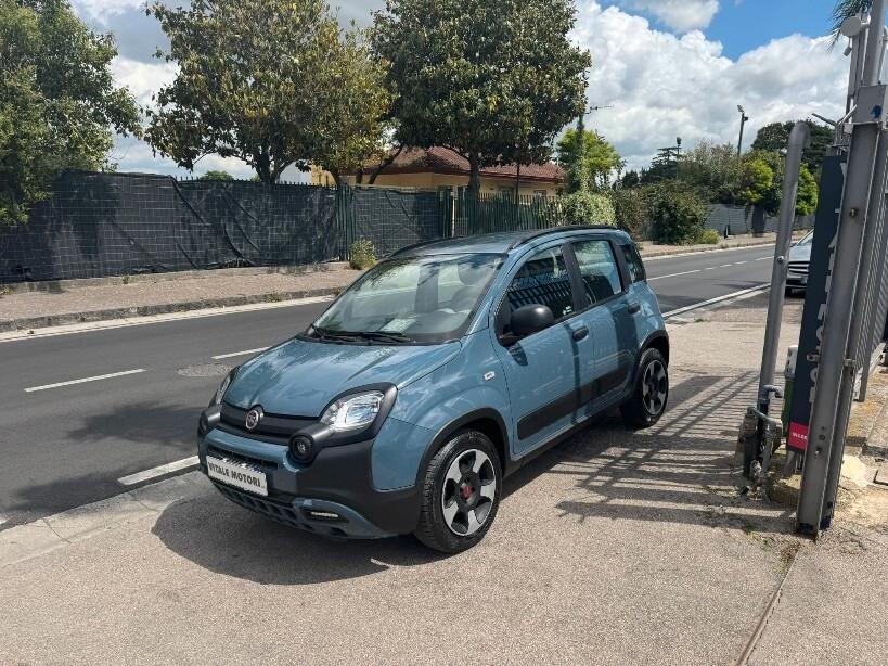 Fiat Panda 1.0 FireFly Hybrid GPL CROSS