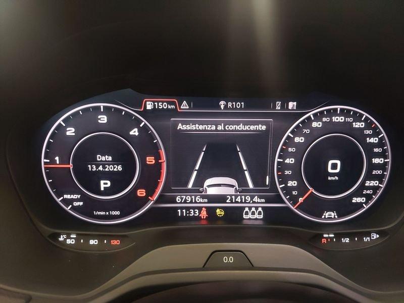 Audi Q2 Q2 35 2.0 tdi Identity Black s-tronic