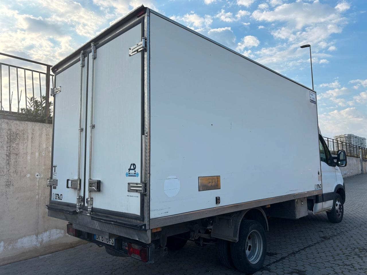 IVECO Daily 35C18 3.0 180CV – FRIGO THERMOKING V300 MAX – ATP 2029 – 8 PEDANE
