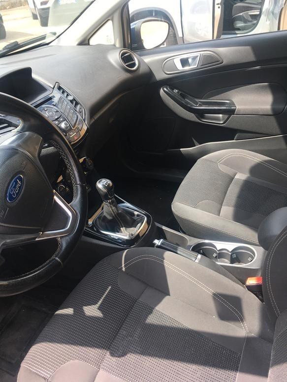 Ford Fiesta 1.5 TDCi 75CV 5 porte Titanium