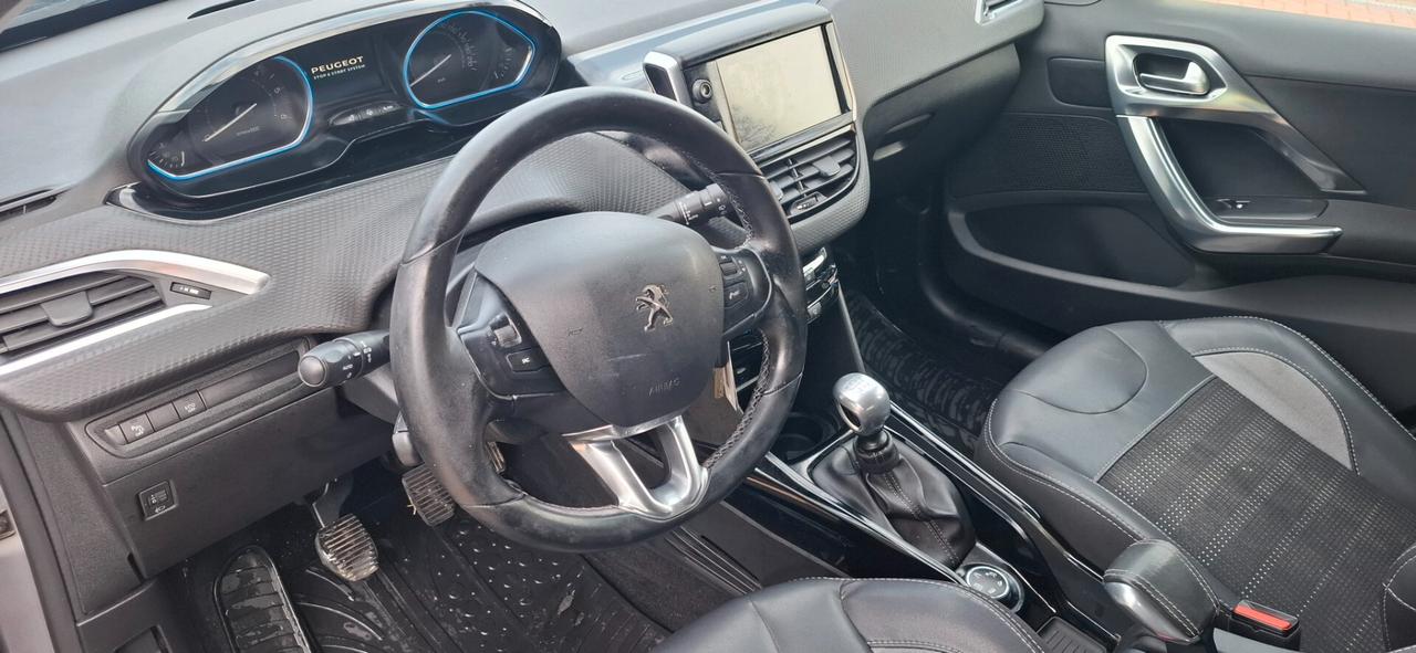 Peugeot 2008 BlueHDi 120 S&S Crossway