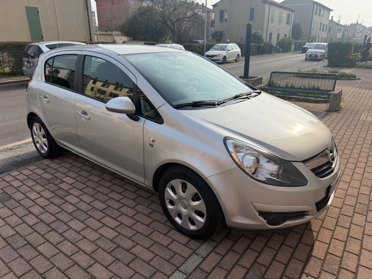 Opel Corsa 1.2 80CV 5 porte GPL-TECH Edition