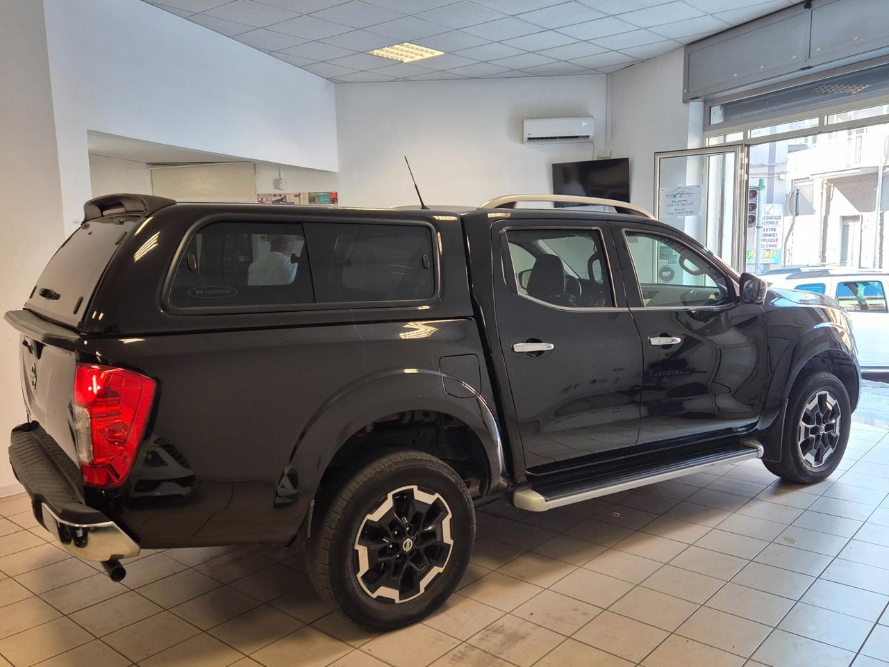 Nissan Navara 2.3 dCi 4WD Double Cab N-Connecta