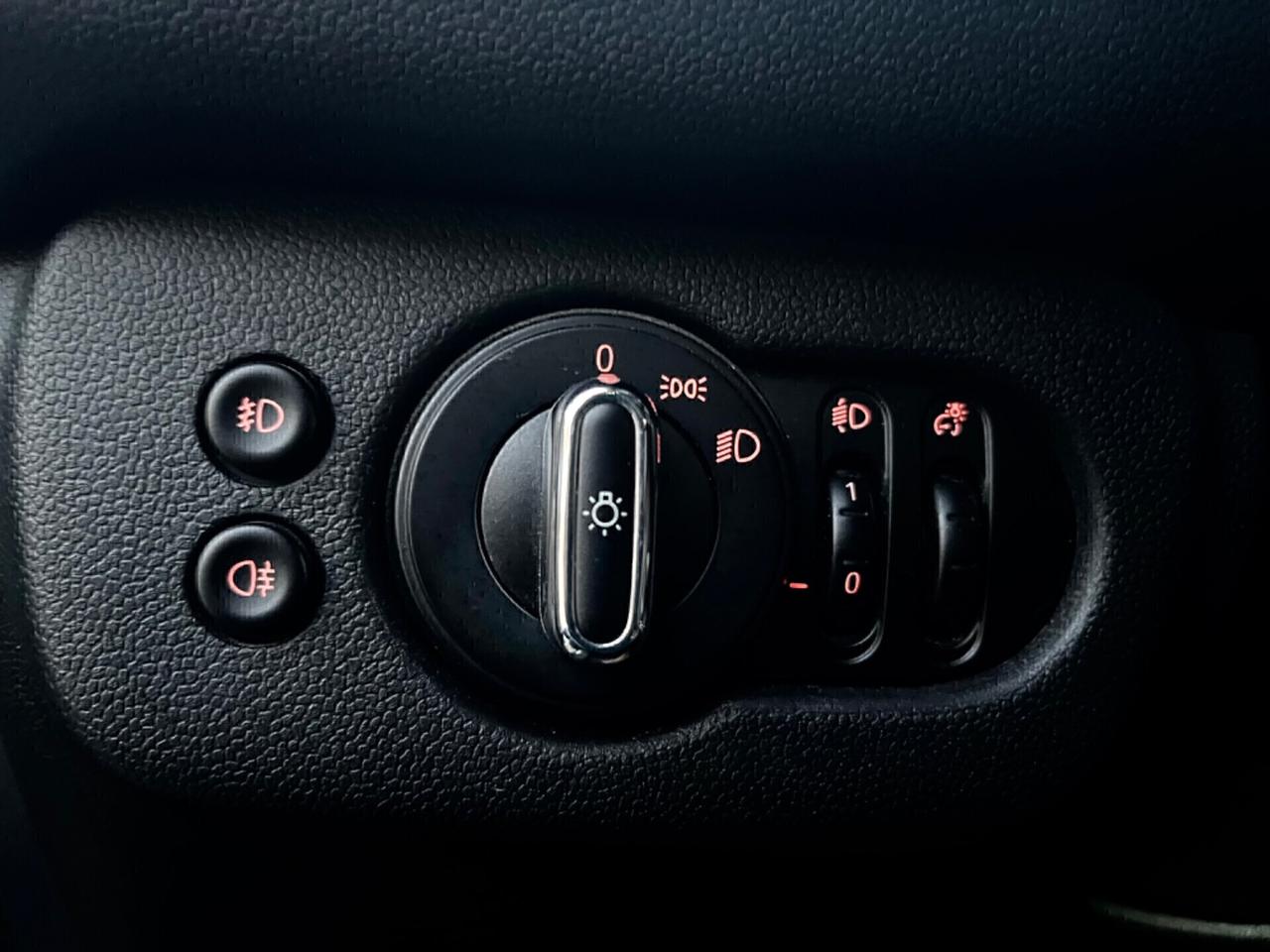 Mini One Clubman Mini 1.5 CRONOLOGIA TAGLIANDI