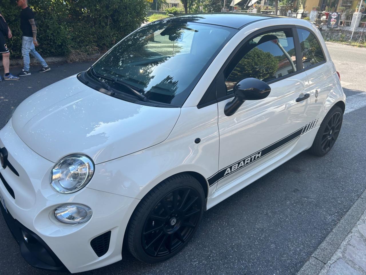 Fiat 500 595 Abarth Competizione