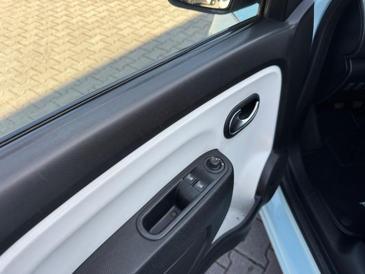 Renault Twingo neopatentati 74000km Euro 6b