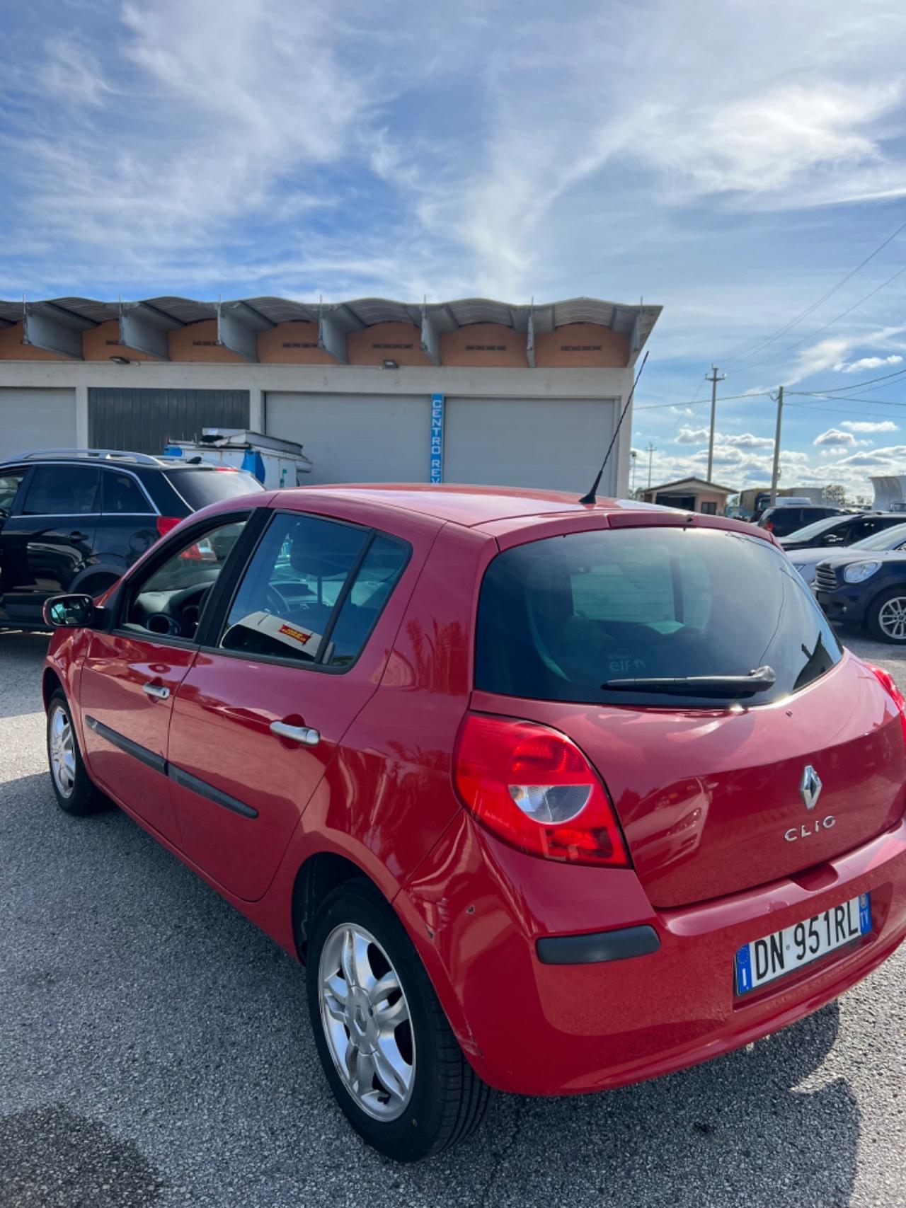 Renault Clio Storia 1.2 5 porte OK NEOPATENTATI