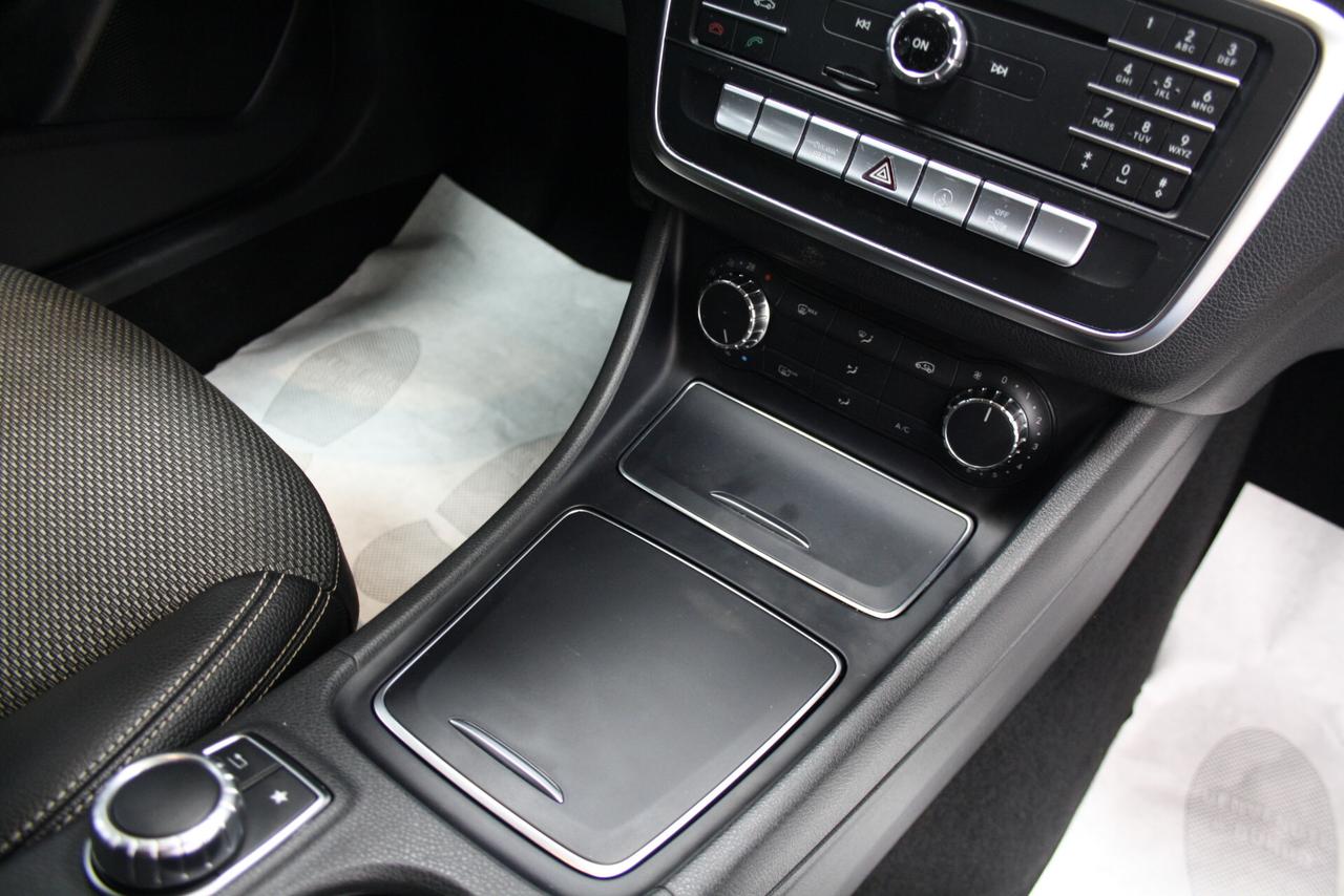 MERCEDES CLA 200 SHOOTIN BRAKE 136CV